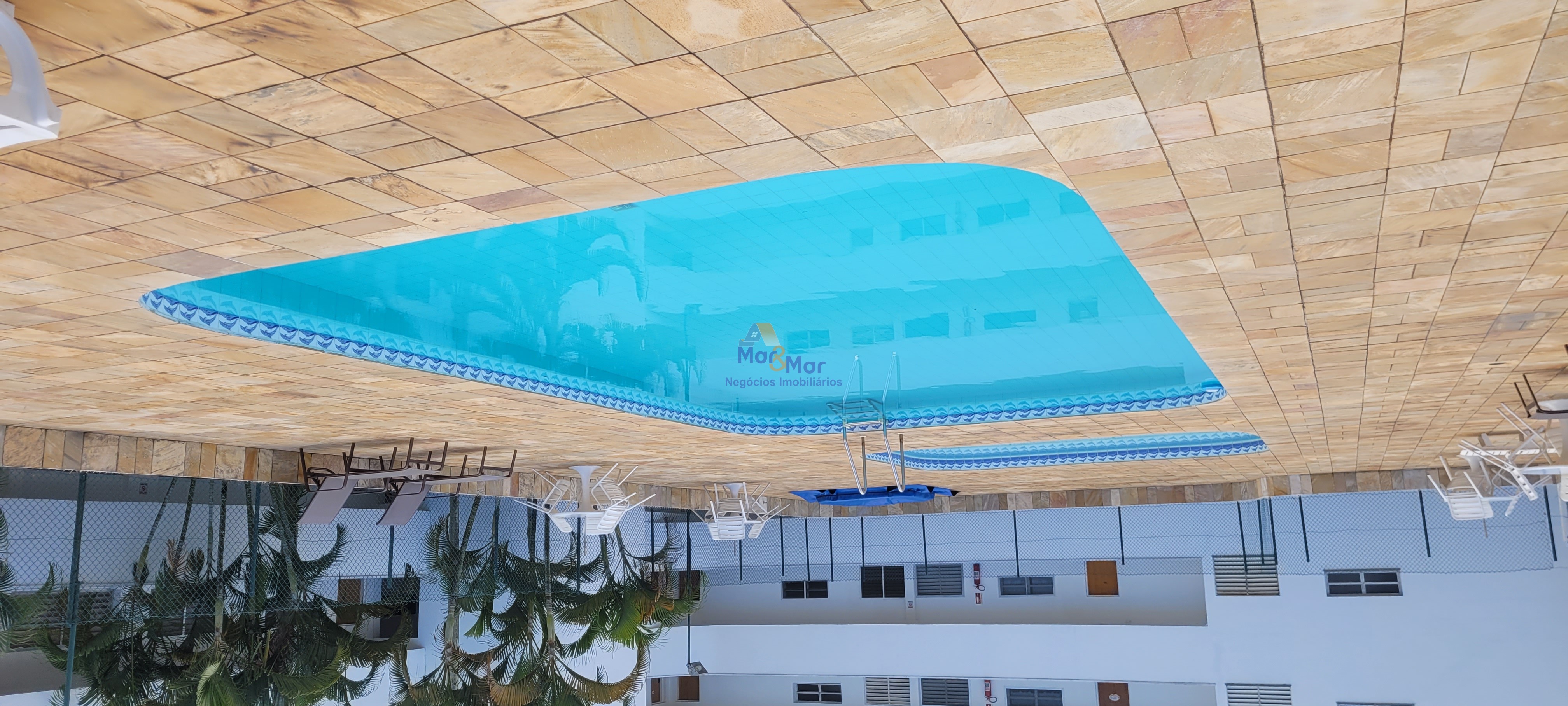 Apartamento à Venda na Praia da Enseada!