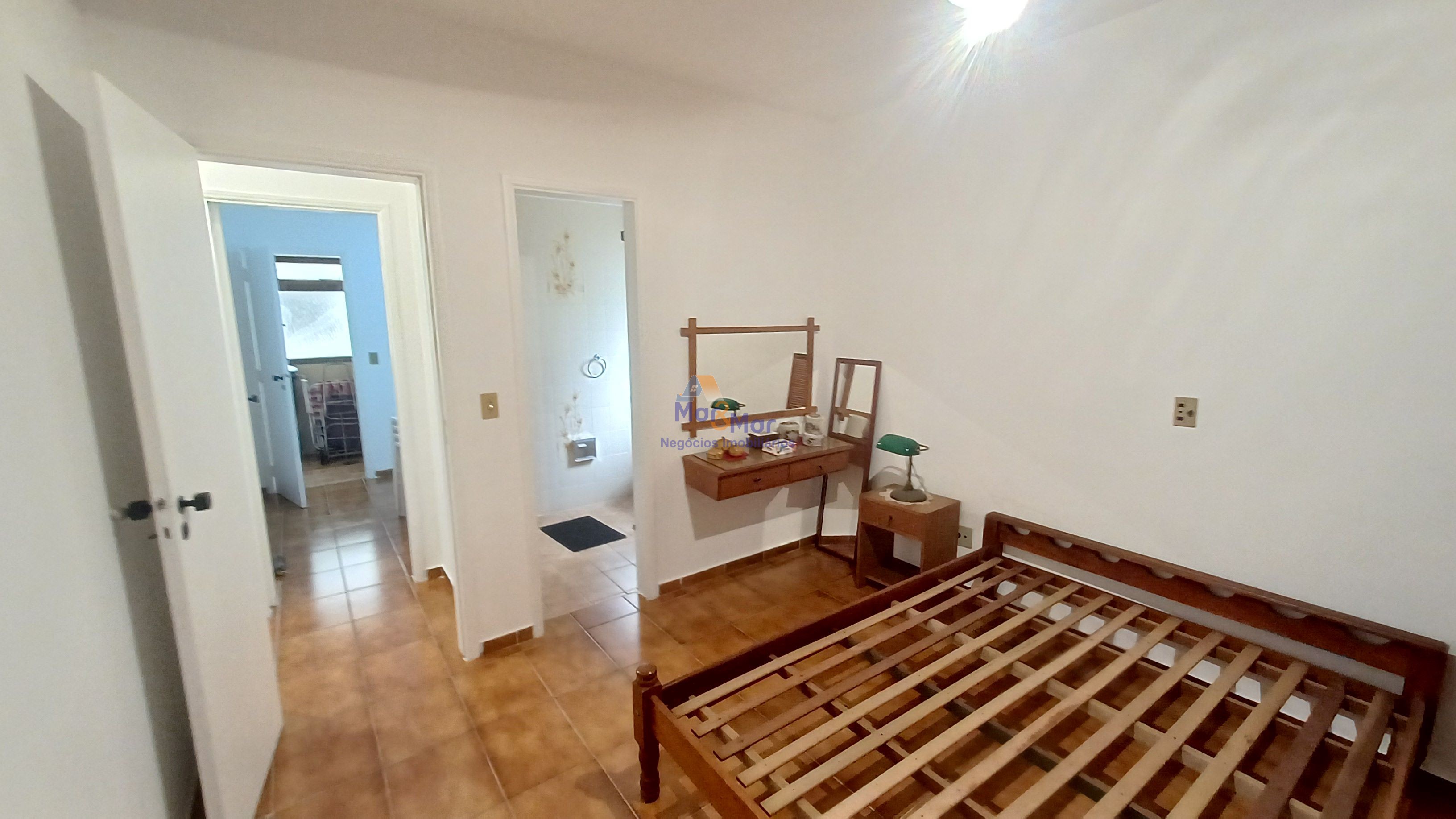 Apartamento na Praia da Enseada, Guarujá - SP