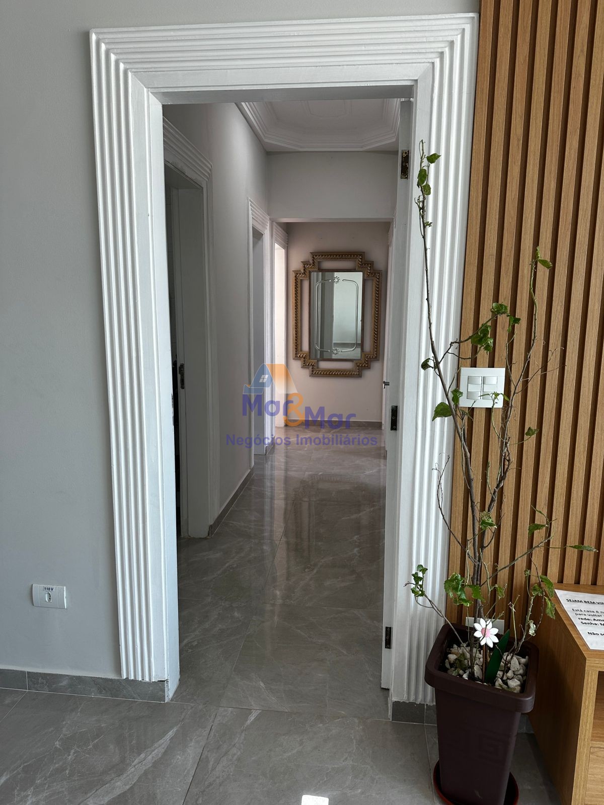 Apartamento Frente ao Mar nas Pitangueiras, Guarujá - SP