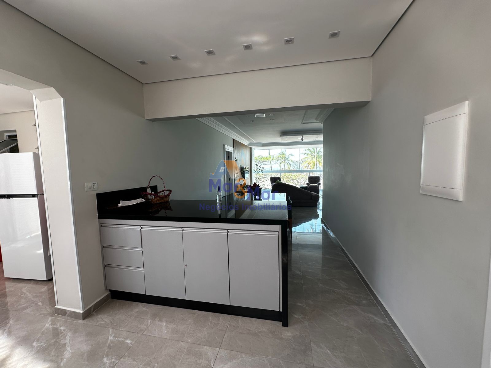 Apartamento Frente ao Mar nas Pitangueiras, Guarujá - SP