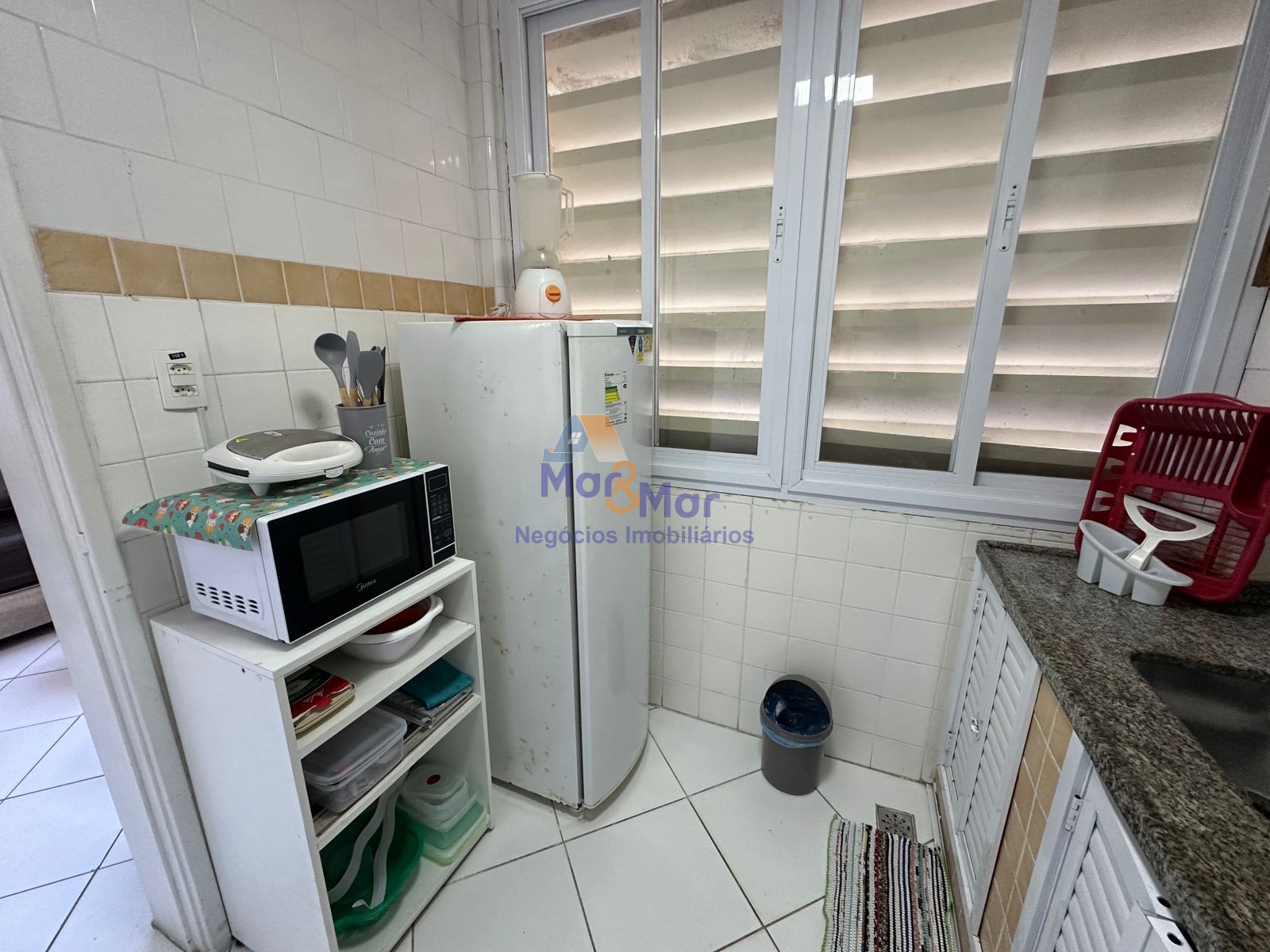 Apartamento na Praia das Pitangueiras, Guarujá - SP