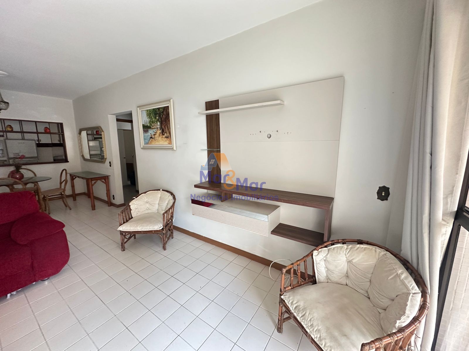 Apartamento na Praia das Pitangueiras, Guarujá - SP