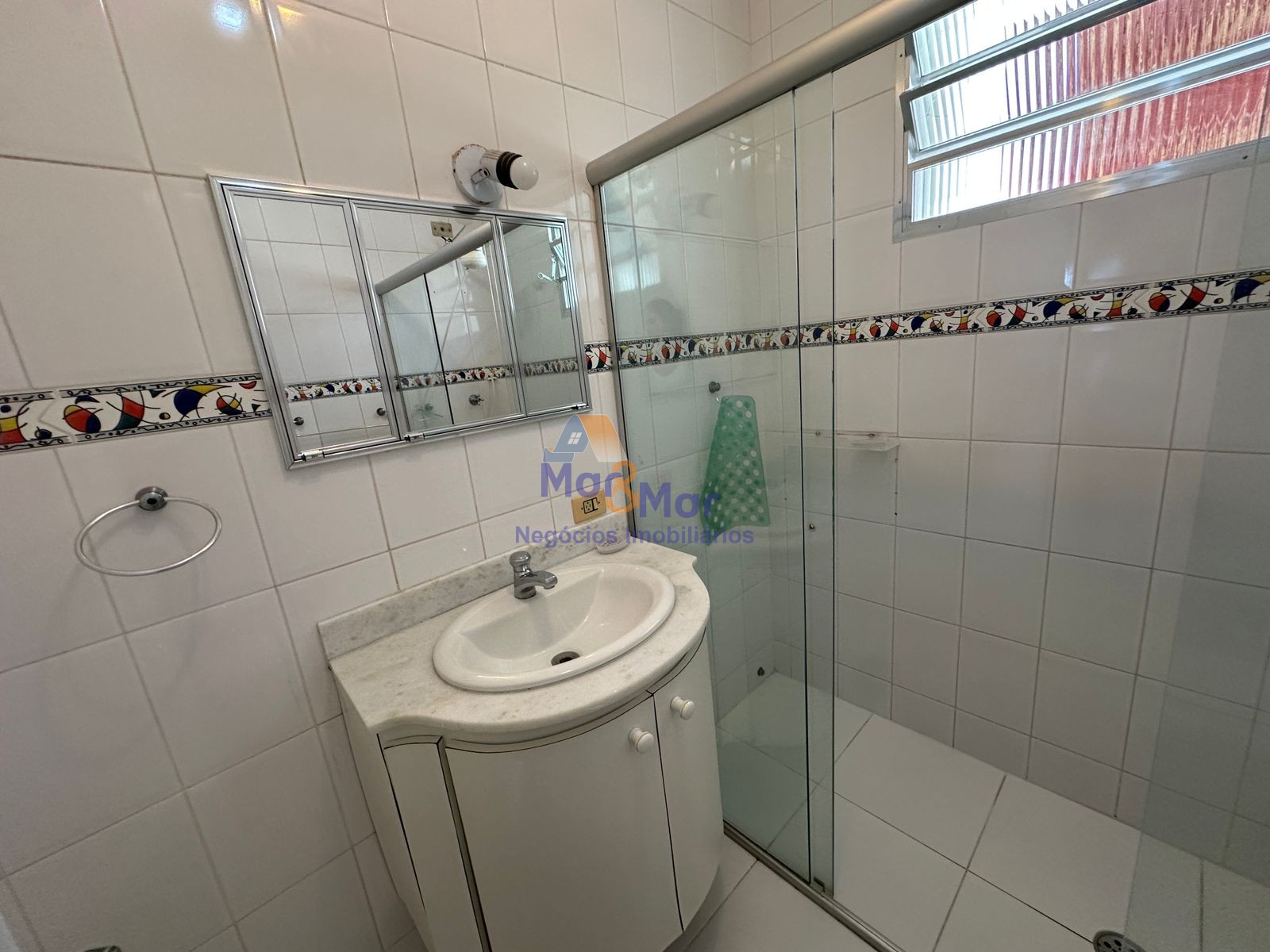 Apartamento Frente ao Mar, Praia Pitangueiras, Guarujá - SP