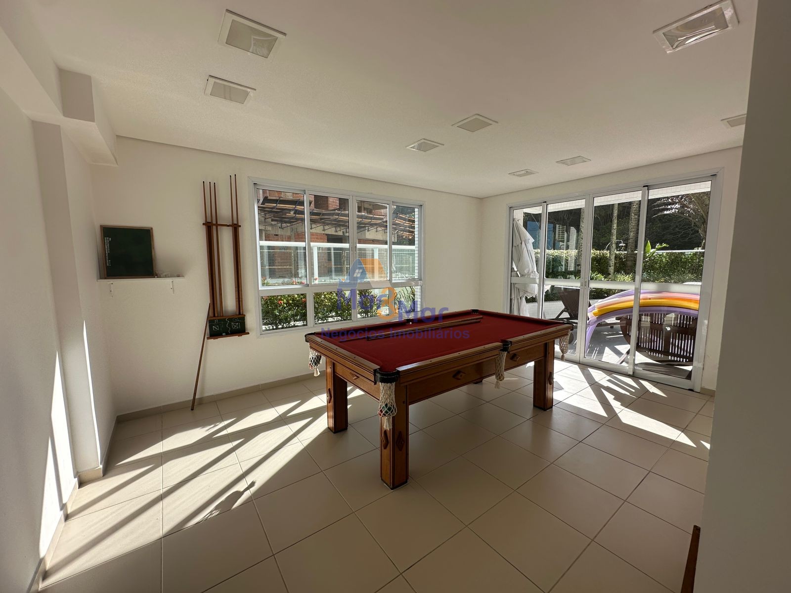 Apartamento Frente ao Mar, Praia da Enseada, Guarujá - SP