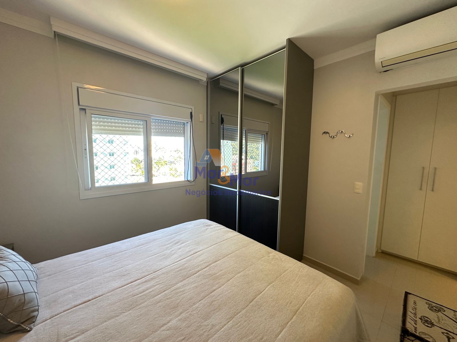 Apartamento Frente ao Mar, Praia da Enseada, Guarujá - SP