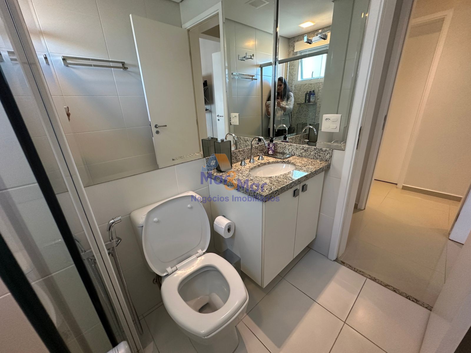Apartamento Frente ao Mar, Praia da Enseada, Guarujá - SP