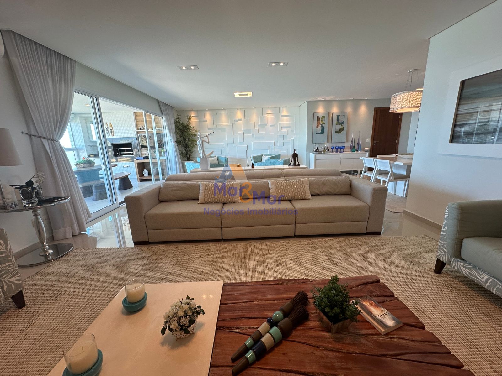 Apartamento Frente ao Mar, Praia da Enseada, Guarujá - SP